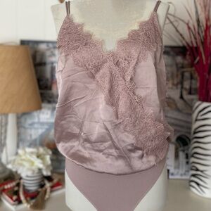 Abercrombie & Fitch Elegant Lace Trim Satin Cami Bodysuit Pink/Mauve Women's Md